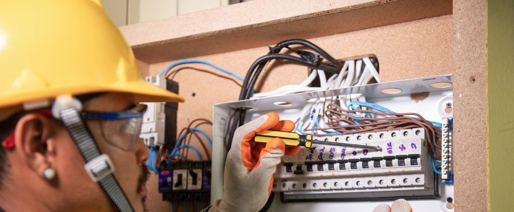 entretien_circuit_electrique